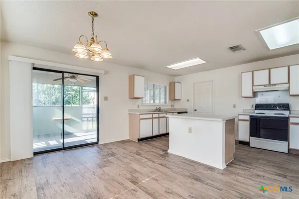 $1,645 | 1078 Stone Trail, New Braunfels, TX 78130