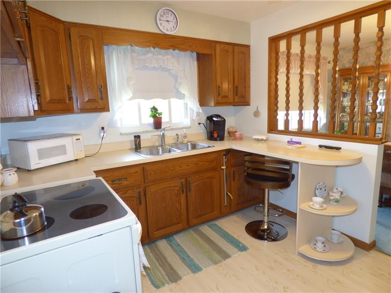 247 Perry Street Pittsburgh, PA 15239 - Photo 3 of 25 Kitchen
