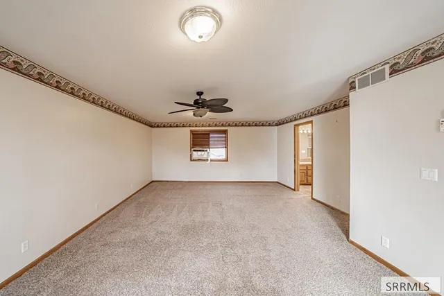 $2,700 | 2940 Sunnybrook Lane, Idaho Falls, ID 83404