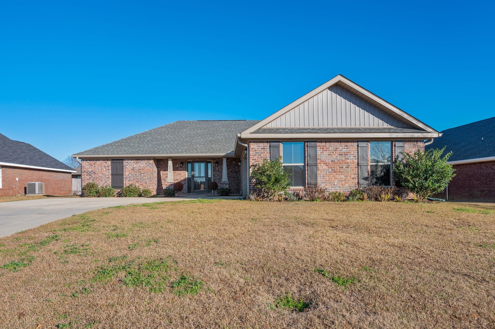 8870 Milners Court Foley, AL 36535 - Photo 2 of 32