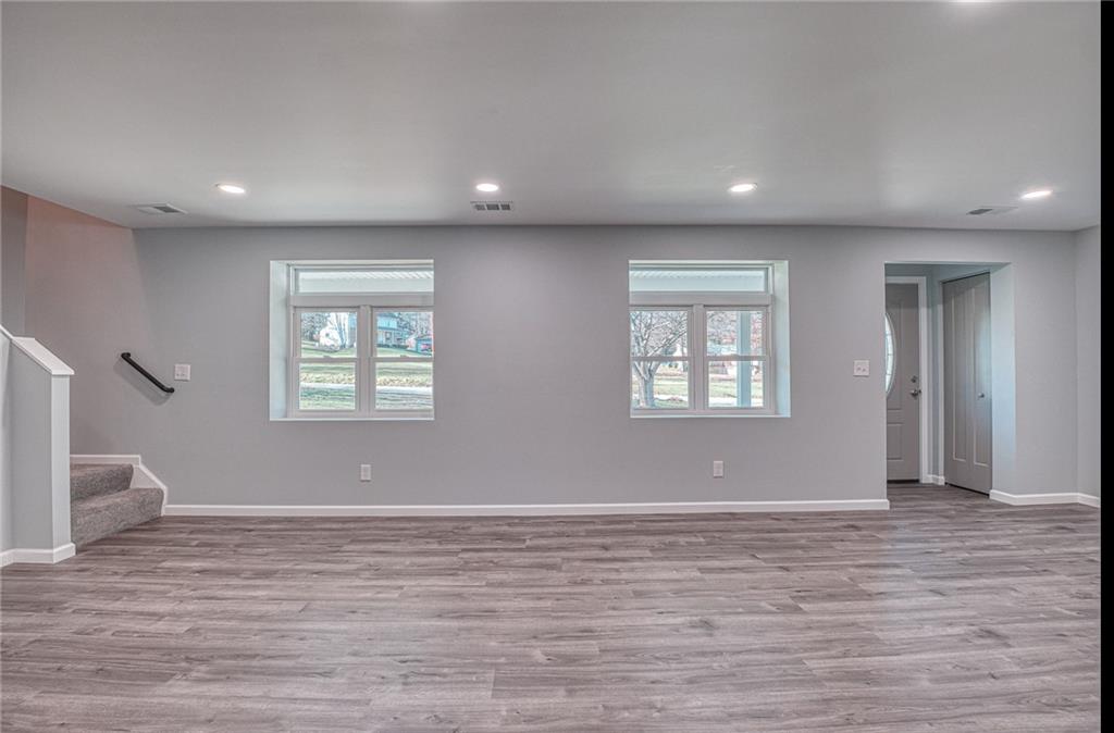 209 Decatur Drive Butler, PA 16002 - Photo 7 of 25