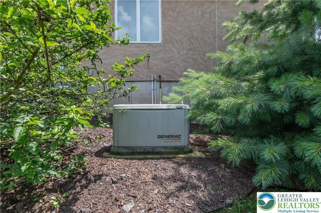 $777,000 | 61 Mountain Road, Luzerne County, PA 18249