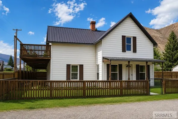 $295,000 | 120 5th Street, Challis, ID 83226