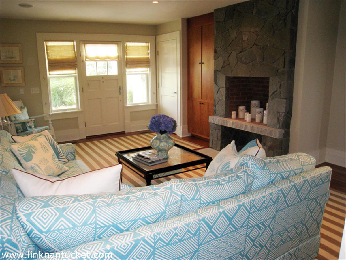 35 Wigwam Road Nantucket, MA 02554 - Photo 19 of 38 Main House Foyer/Family Room