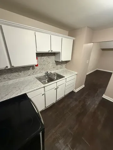 $1,195 | 263 North Wildwood Avenue, Unit 2, Kankakee, IL 60901