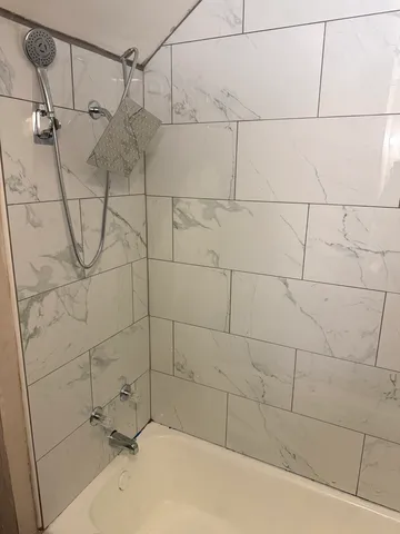 $1,195 | 263 North Wildwood Avenue, Unit 2, Kankakee, IL 60901