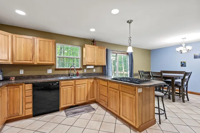 $289,900 | 12095 Dubois Drive, Stanwood, MI 49346