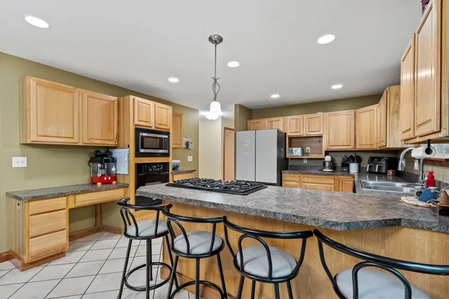 $289,900 | 12095 Dubois Drive, Stanwood, MI 49346