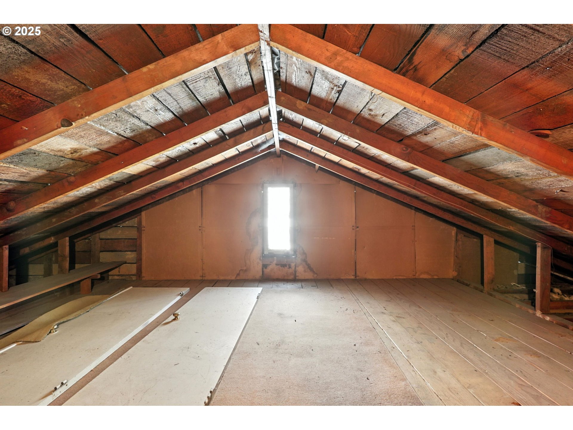 7149 Southwest 3rd Avenue Portland, OR 97219 - Photo 19 of 42 a view of a building stairs