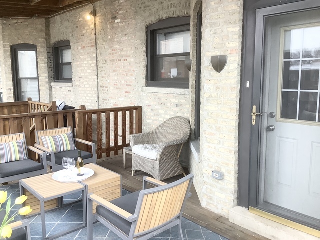 5216 North Kenmore Avenue, Unit 3S Chicago, IL 60640 - Photo 14 of 16 a view of a outdoor seating