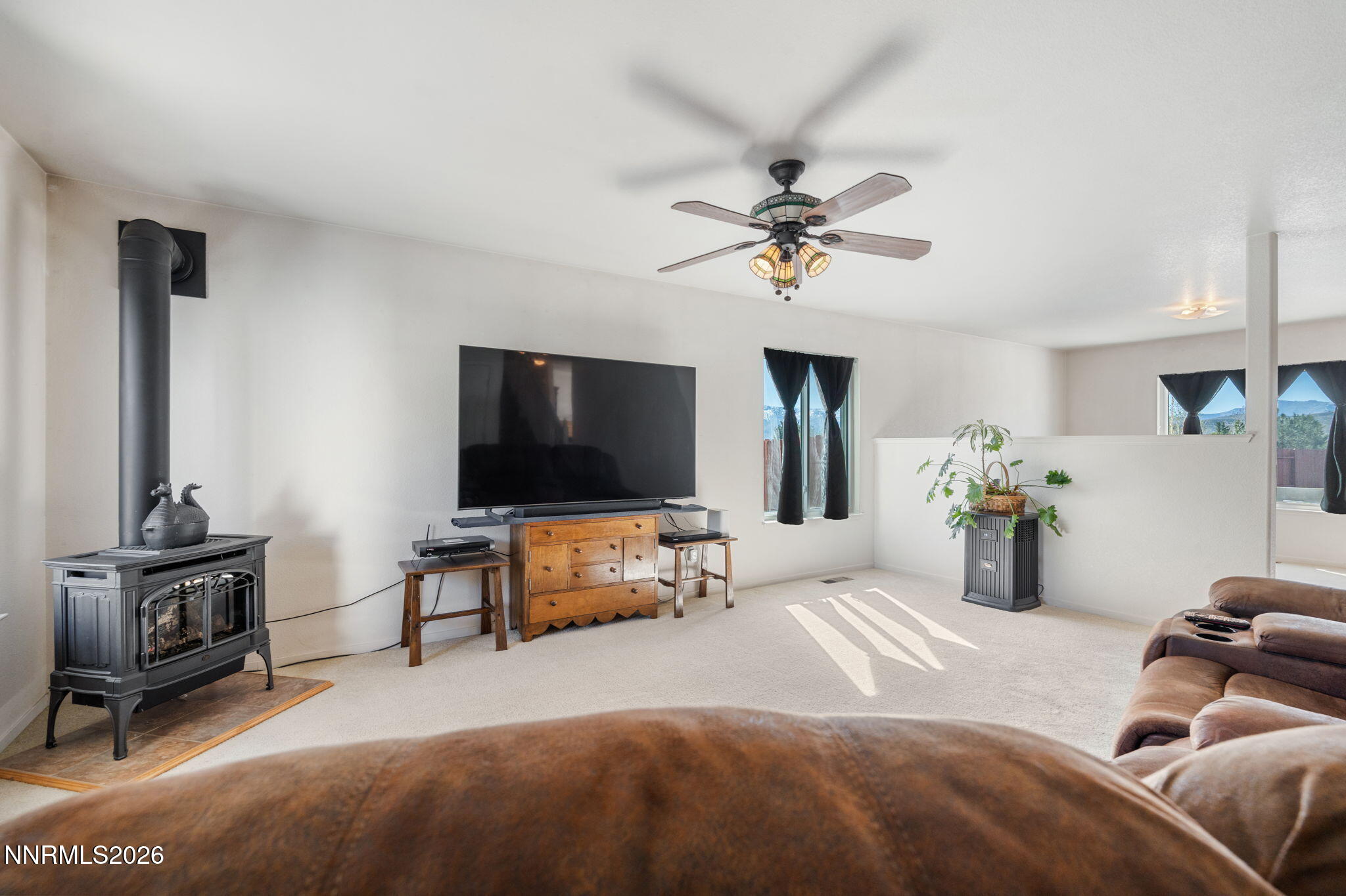 17295 Magnetite Drive Reno, NV 89508 - Photo 6 of 42 Living Room