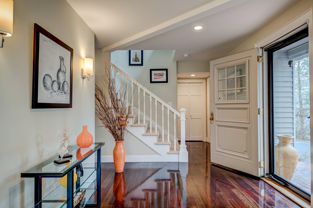 14 Phillips Pond Road Natick, MA 01760 - Photo 3 of 30 Gallery Image 3