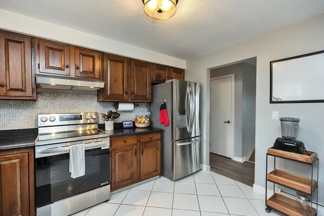 $465,000 | 541 Pickering Street, Manchester, NH 03104