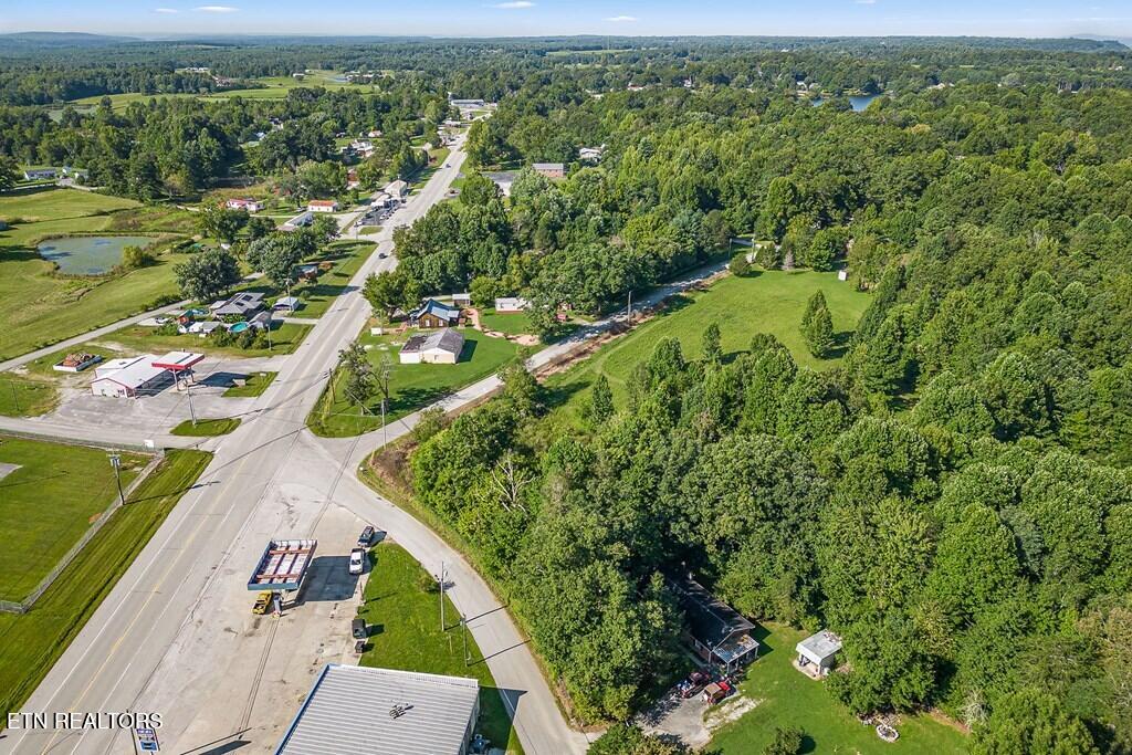 5445 Coal Bank Road Sparta, TN 38583 - Photo 7 of 16 flor7