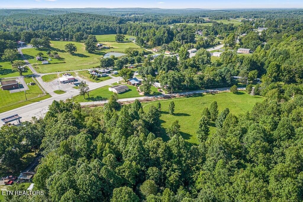 5445 Coal Bank Road Sparta, TN 38583 - Photo 8 of 16 flor8