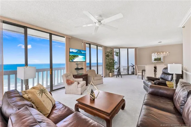 a view of entryway with a potted plant