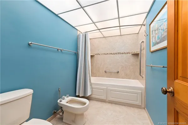 $3,700 | 9960 South Ocean Drive, Unit PH 5, Jensen Beach, FL 34957
