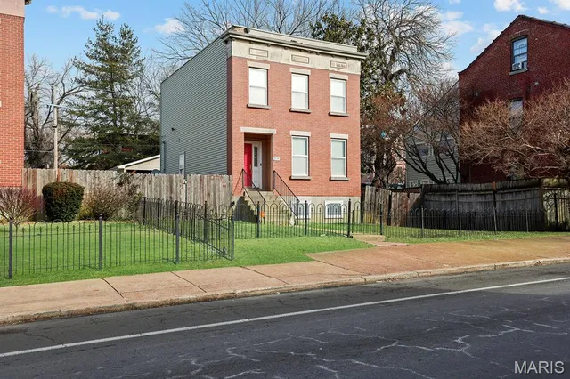 $195,000 | 2741 Chippewa Street, St. Louis, MO 63118