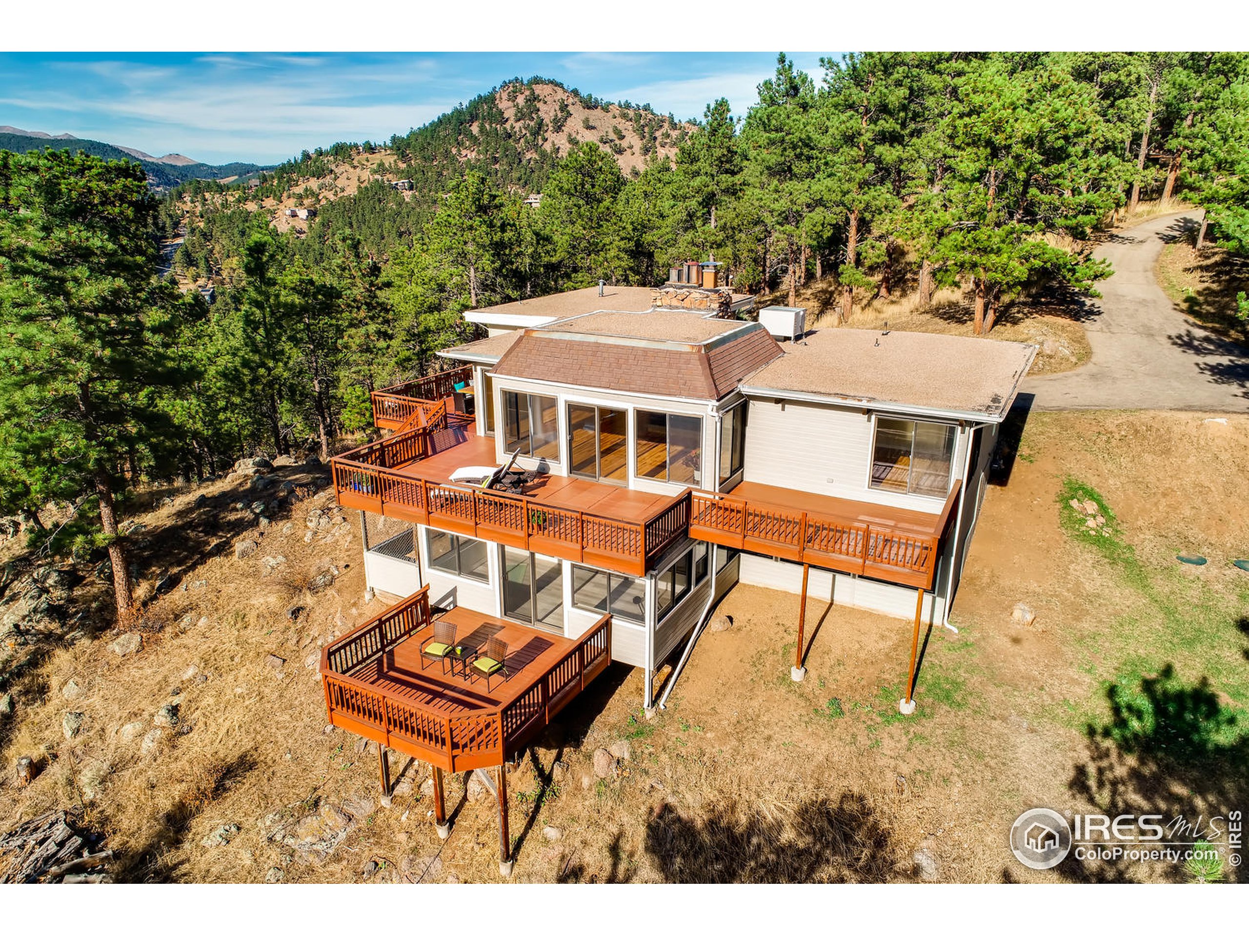 725 Timber Lane Boulder, CO 80304 - Photo 4 of 36