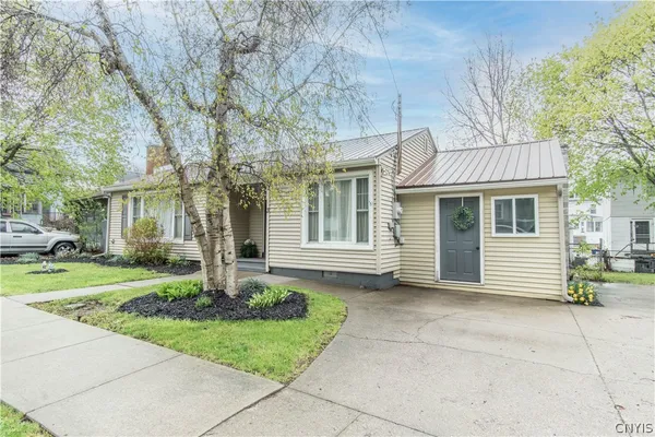 $260,000 | 3 Catherine Avenue, Alexandria, NY 13607