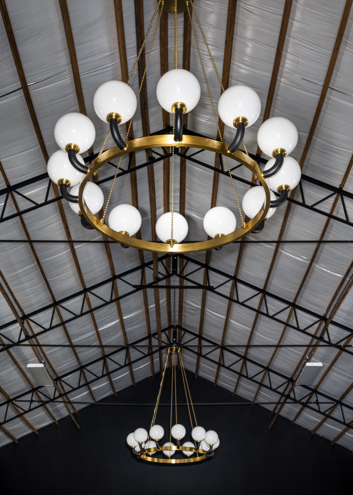 232 Waterloo Road Lawrenceburg, TN 38464 - Photo 16 of 46 a vase of flowers sitting on a table