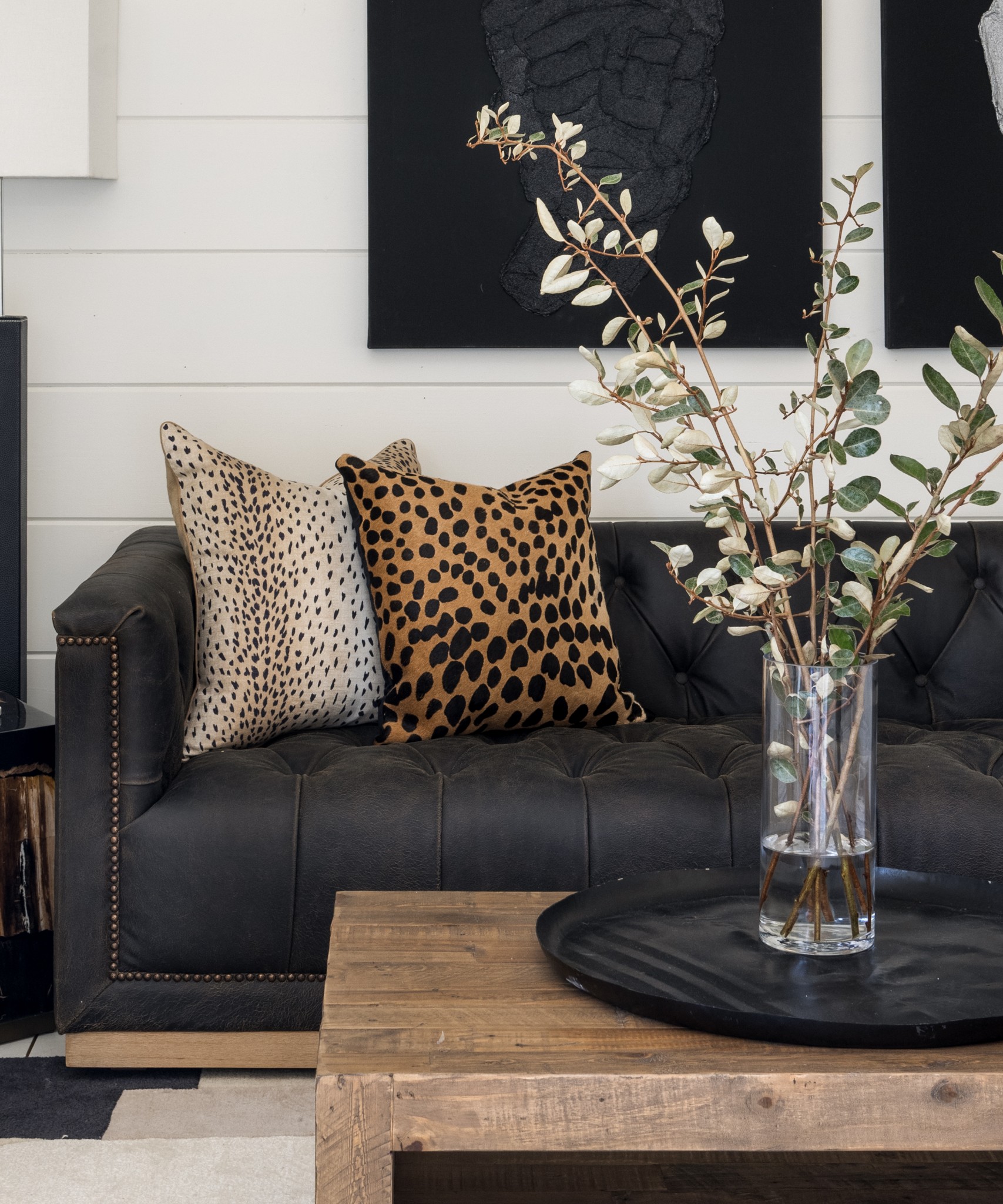 232 Waterloo Road Lawrenceburg, TN 38464 - Photo 30 of 46 a vase of flowers sitting on a table