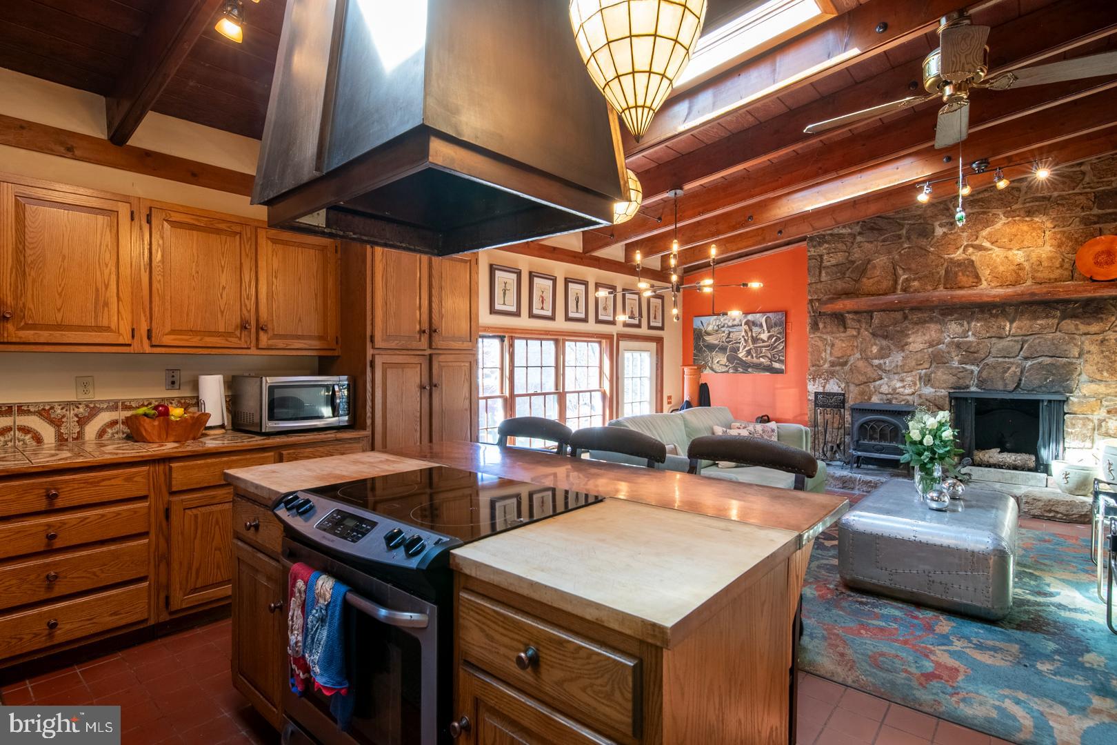 2571 Hill Road Reading, PA 19606 - Photo 18 of 43 Gallery Image 18