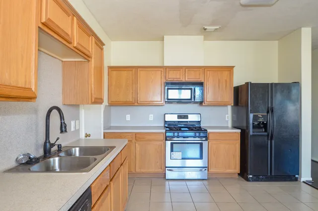 $2,099 | 15002 Turphin Way, Sugar Land, TX 77498