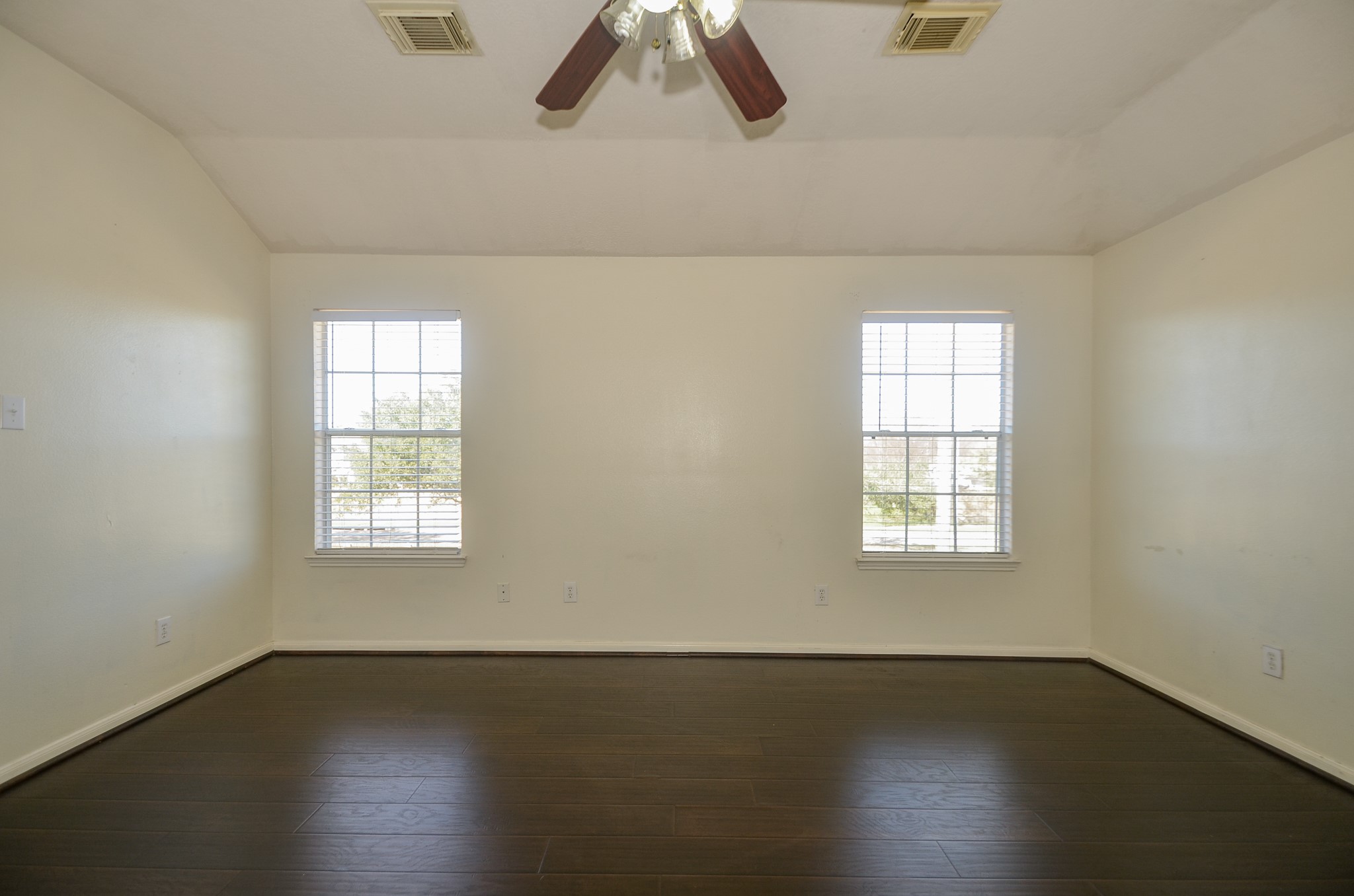 15002 Turphin Way Sugar Land, TX 77498 - Photo 17 of 31