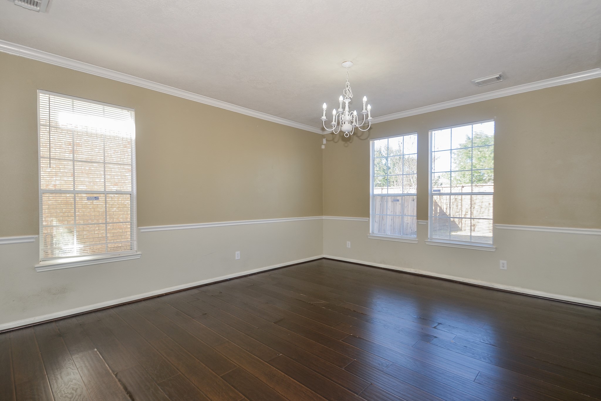 15002 Turphin Way Sugar Land, TX 77498 - Photo 7 of 31