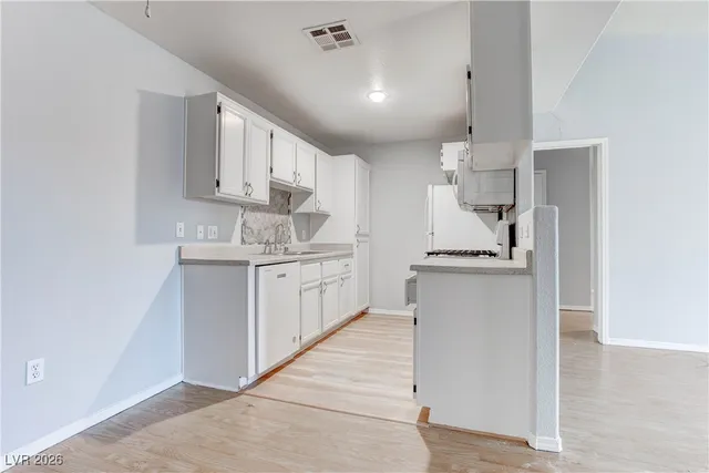 $1,100 | 4730 East Craig Road, Unit 2045, Las Vegas, NV 89115