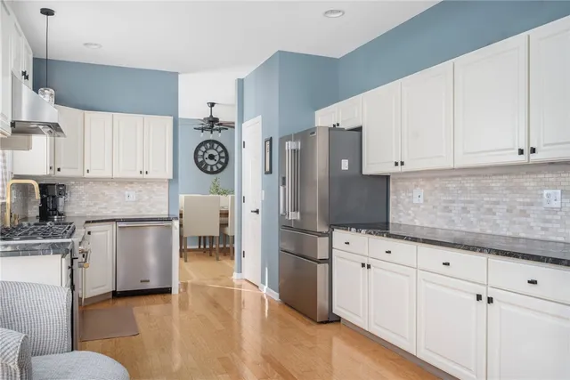 $659,900 | 23 Cambridge Circle, Smithfield, RI 02917