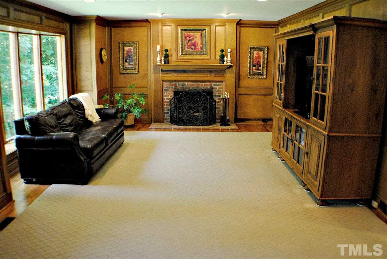 10513 Whitestone Road Raleigh, NC 27615 - Photo 6 of 25 Den/Family/Great Room