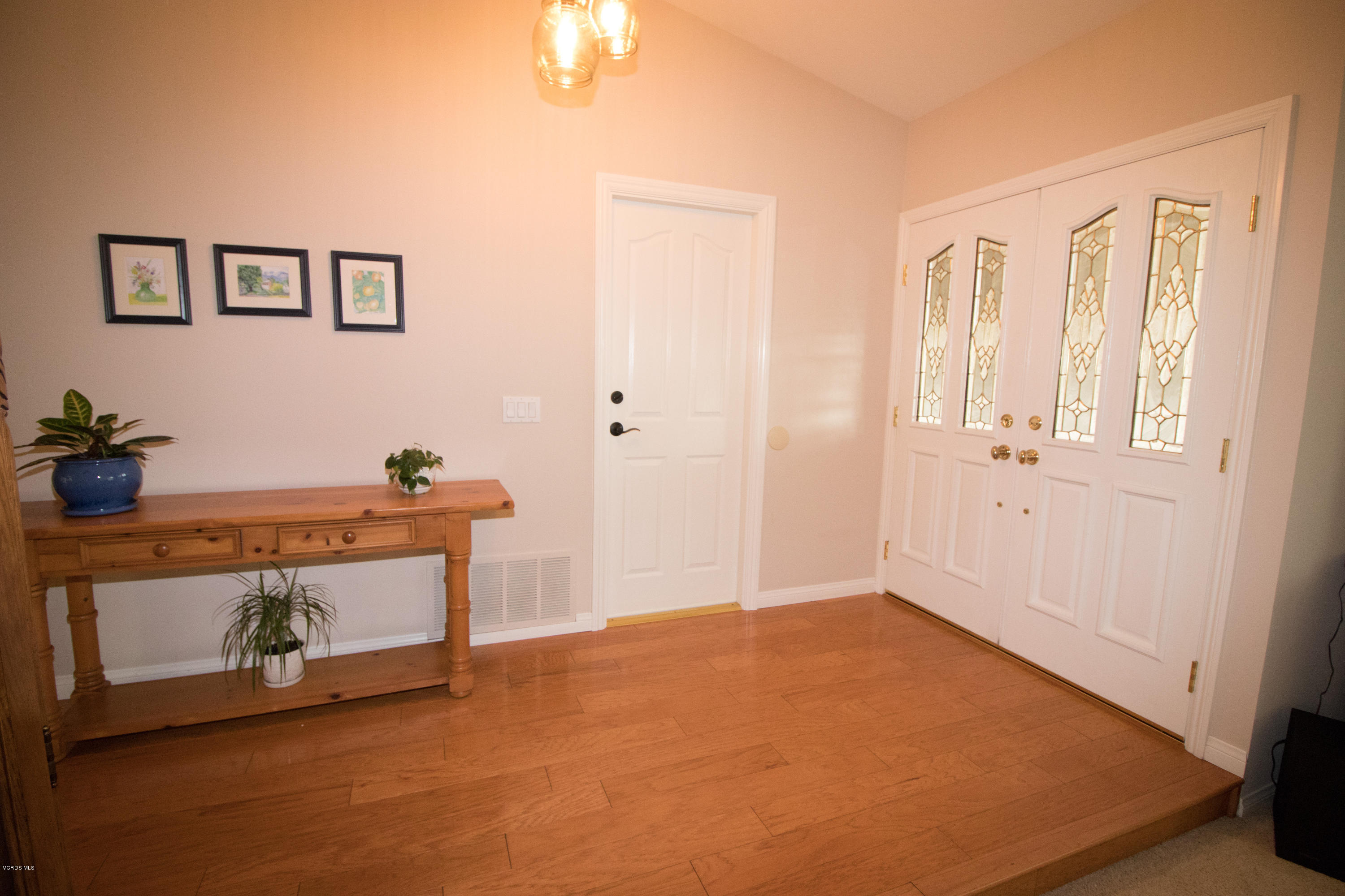 13671 Laurelhurst Road Moorpark, CA 93021 - Photo 5 of 32 a view of an empty room