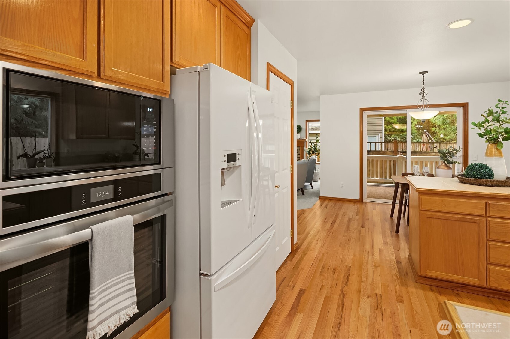 1102 185th Street Southeast Bothell, WA 98012 - Photo 12 of 38