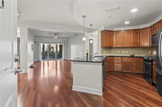 $2,900 | 200 River Vista Drive, Unit 208, Atlanta, GA 30339