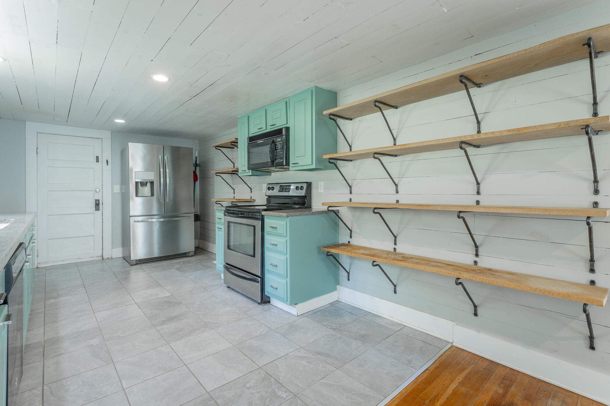 463 Griffith Highway Jasper, TN 37347 - Photo 22 of 52 463 Griffith Highway HD-33