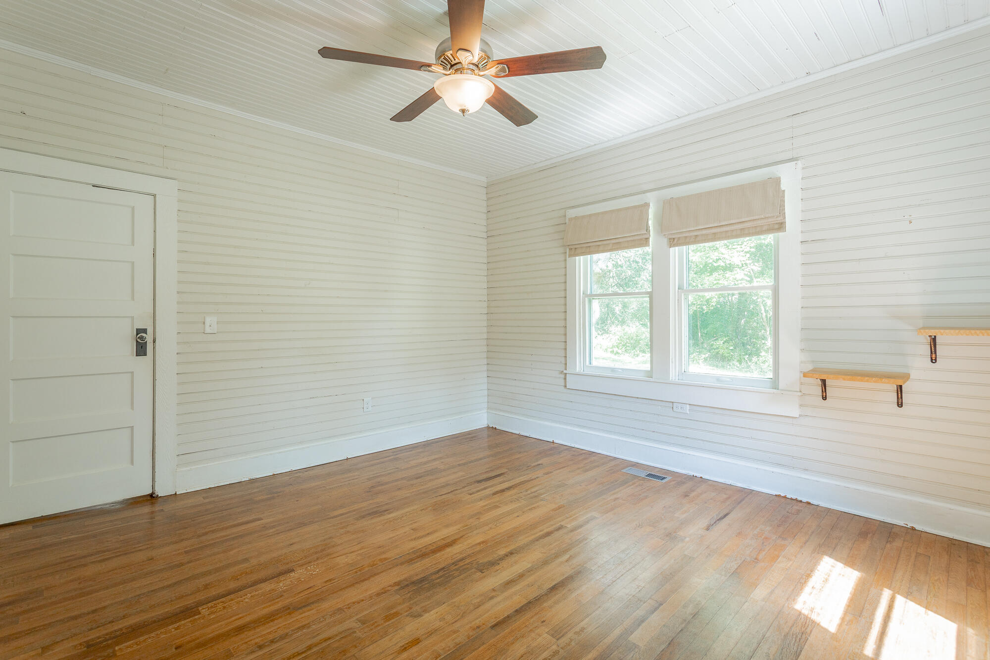 463 Griffith Highway Jasper, TN 37347 - Photo 30 of 52 463 Griffith Highway HD-10