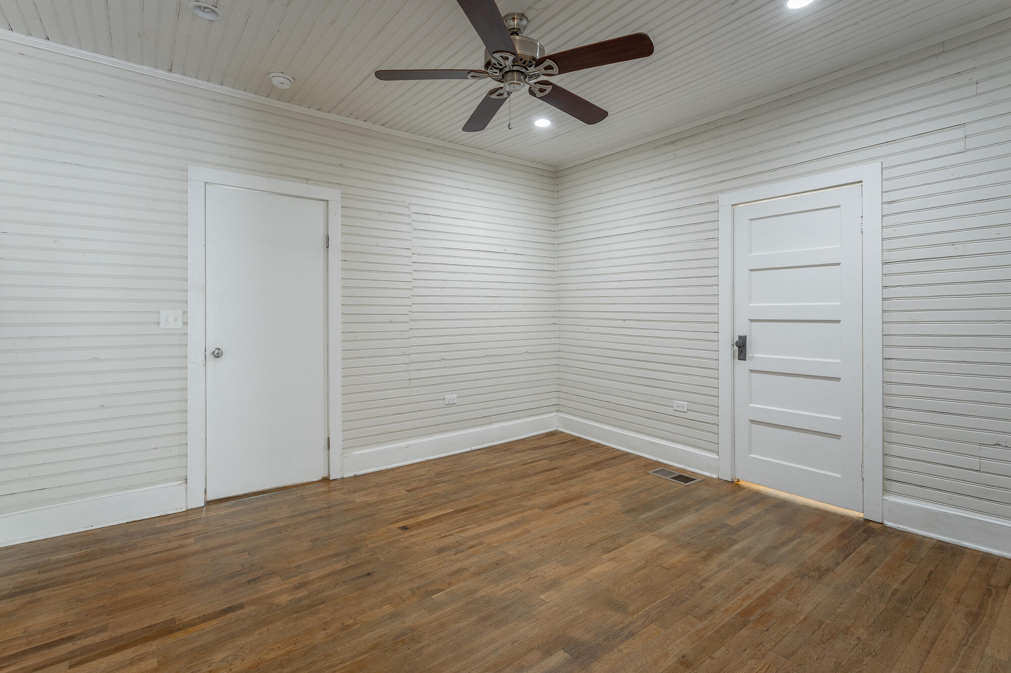 463 Griffith Highway Jasper, TN 37347 - Photo 38 of 52 463 Griffith Highway HD-18