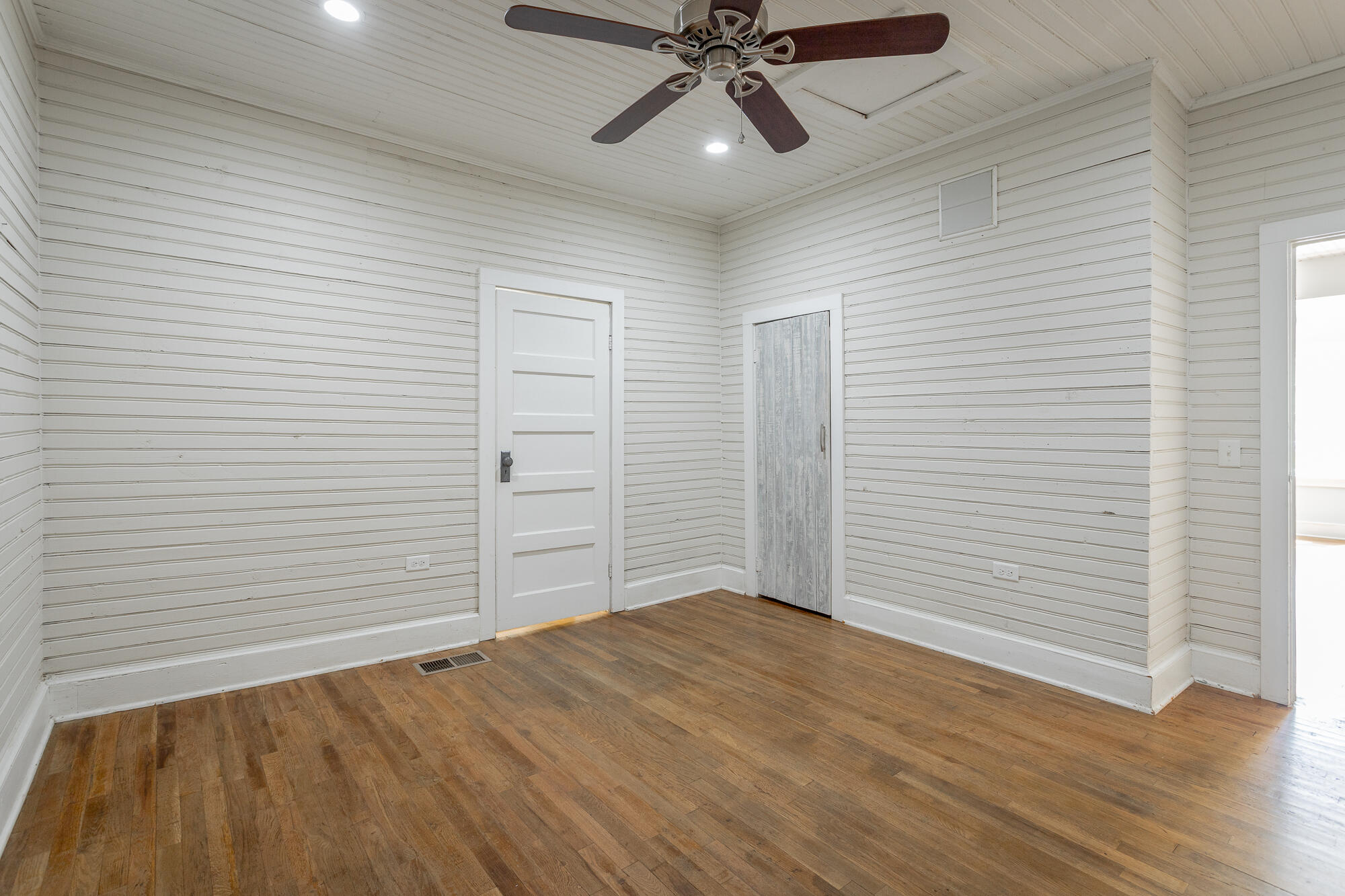 463 Griffith Highway Jasper, TN 37347 - Photo 39 of 52 463 Griffith Highway HD-19