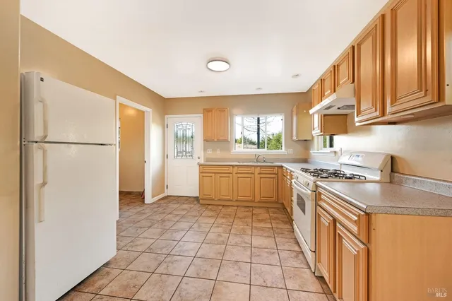 $425,000 | 19460 Highway 1, Manchester, CA 95459