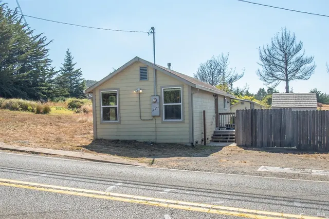 $425,000 | 19460 Highway 1, Manchester, CA 95459