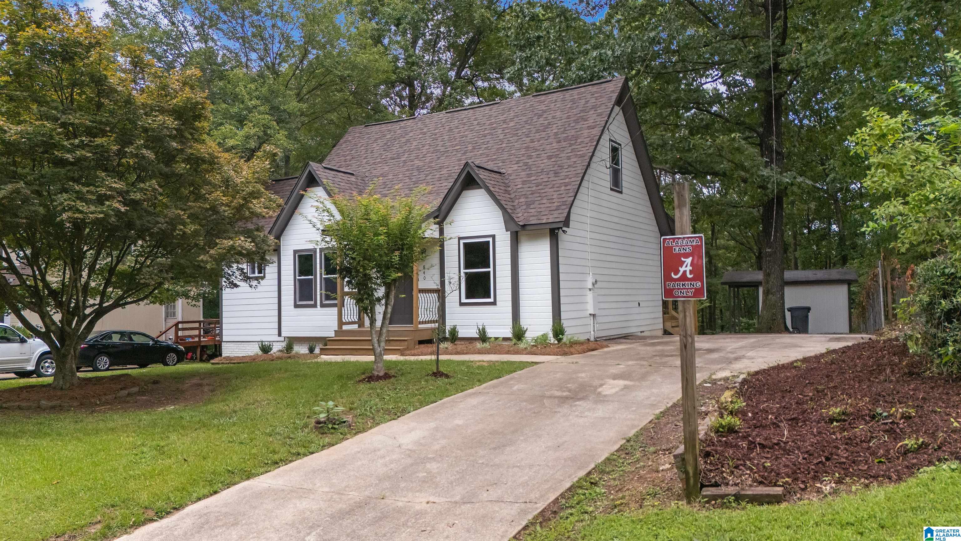 840 Ridgewood Drive Remlap, AL 35133 - Photo 1 of 40