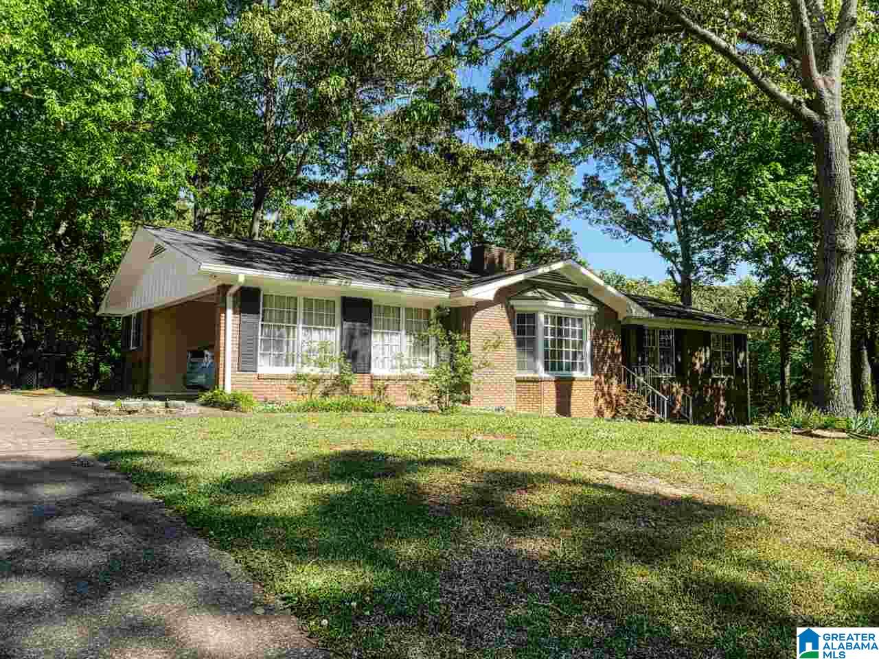 1609 Elizabeth Street Anniston, AL 36207 - Photo 2 of 25