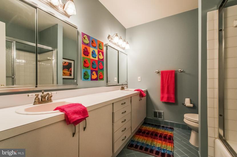 6252 Clearwood Road Bethesda, MD 20817 - Photo 18 of 30 HALL BATHROOM W/ HIS AND HERS SINKS