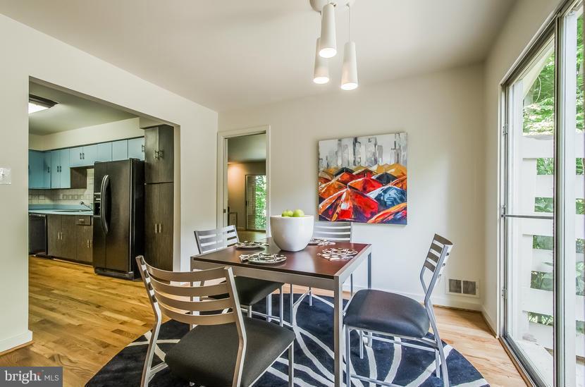6252 Clearwood Road Bethesda, MD 20817 - Photo 8 of 30 BREAKFAST NOOK OFF OF KITCHEN