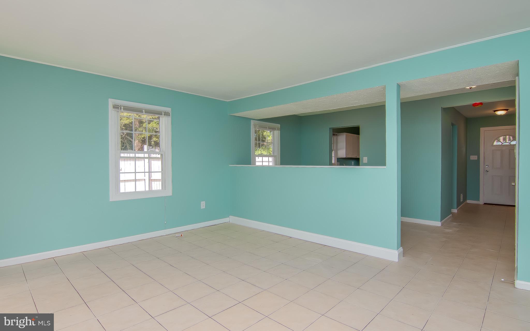 9313 Hood Road Manassas, VA 20110 - Photo 3 of 19 Dining Room