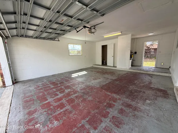 $1,995 | 1295 Country Club Boulevard, Titusville, FL 32780