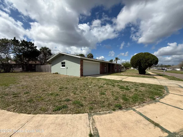 $1,995 | 1295 Country Club Boulevard, Titusville, FL 32780