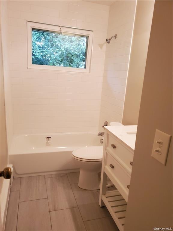 349 South Middletown Road Nanuet, NY 10954 - Photo 7 of 9 a bathroom with a bathtub sink and toilet
